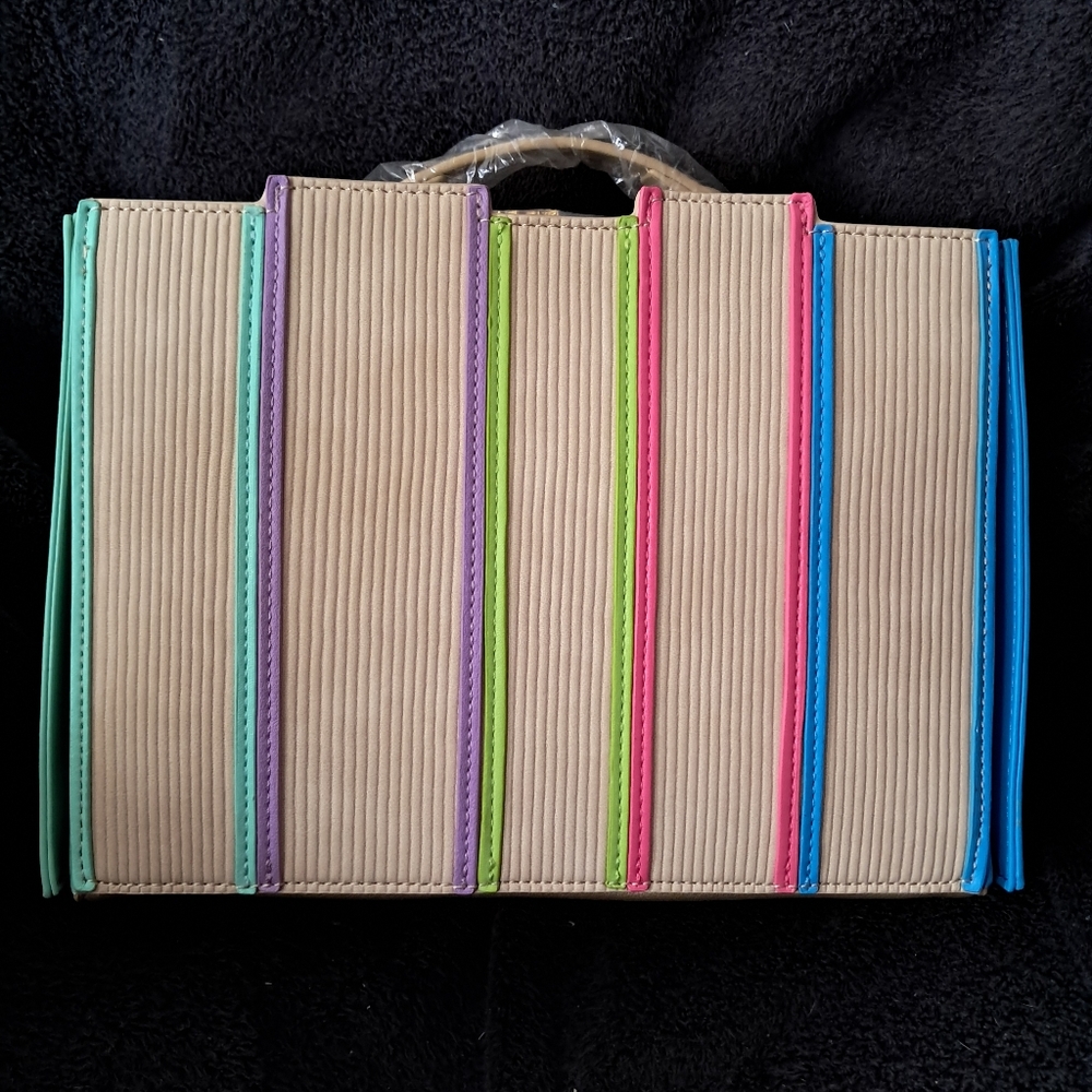 Loungefly Princess Books Volume 2 Crossbody - Picture 2 of 9